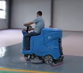视频: 威卓驾驶式洗地机